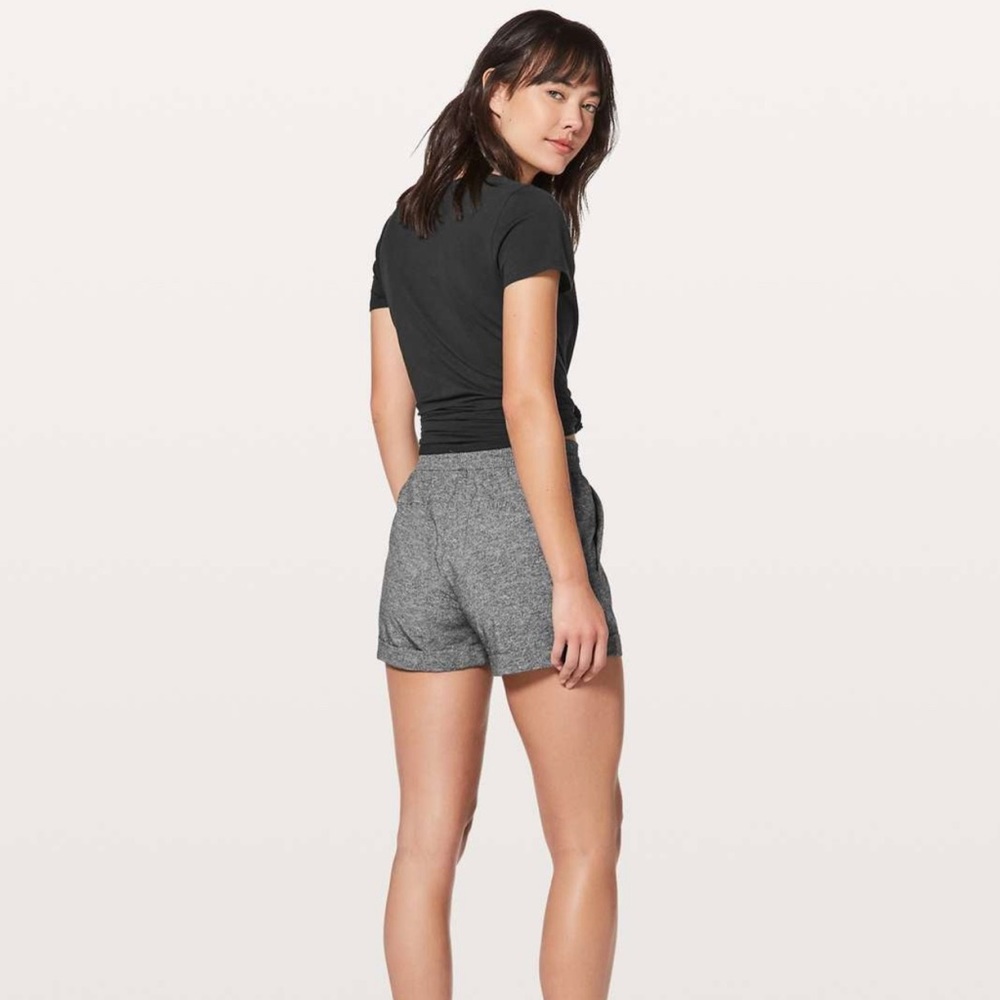 Lululemon Spring Break Away Short *4-way Stretch 3" Heather Lux Multi Bl…l